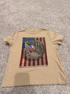 GAP Tan Short Sleeve Tee with American Flag Baseball Graphic